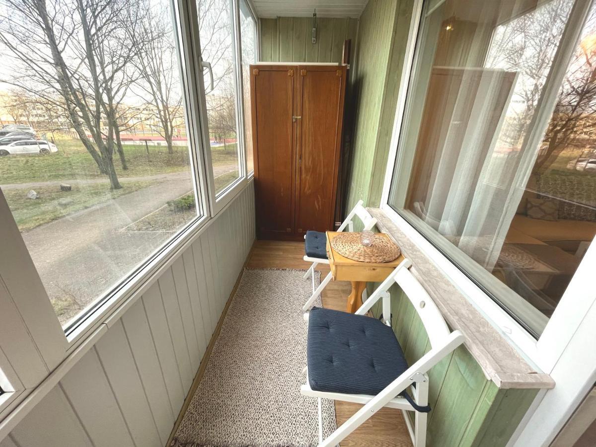 Cozy Home Apartment Lielvardes, Free Parking, Self Check-In Riga Esterno foto