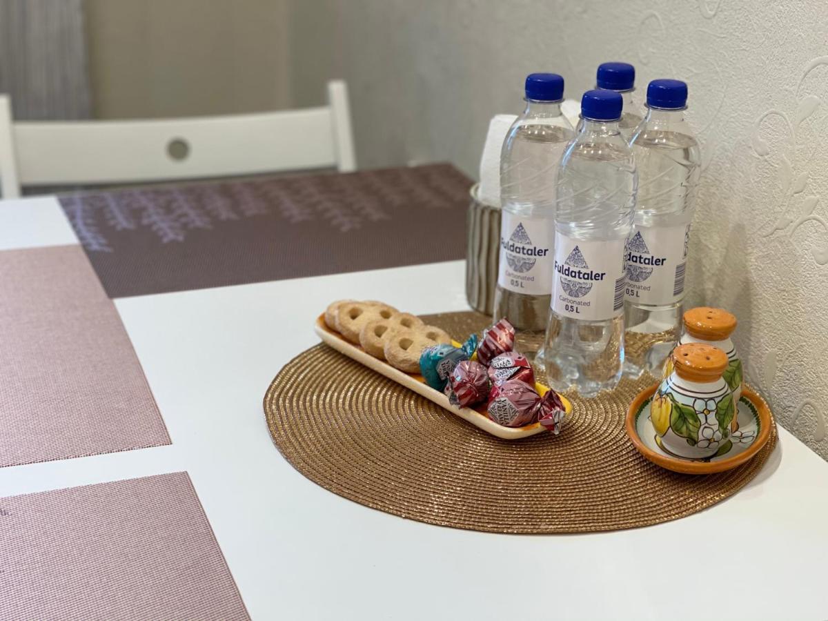 Cozy Home Apartment Lielvardes, Free Parking, Self Check-In Riga Esterno foto